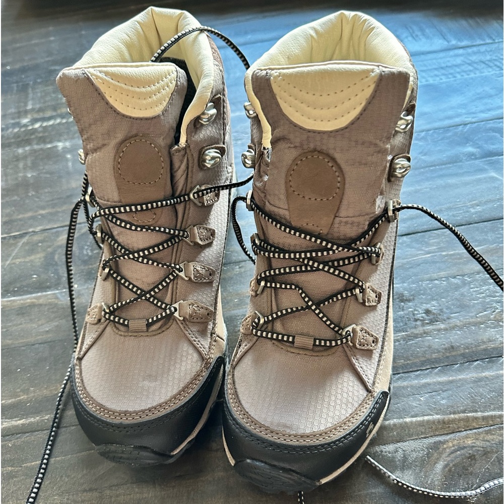 Women’s Hiking Boots Brand New